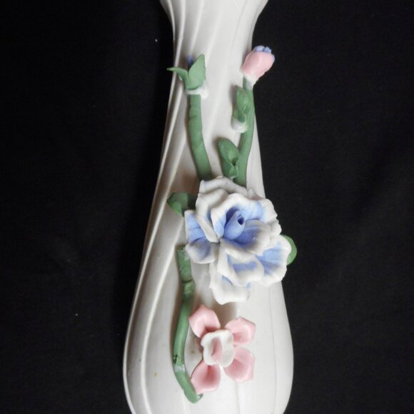 BUD VASE ... CERAMIC BUD VASE, ceramic flowers and bud, chips - Picture 2 of 2